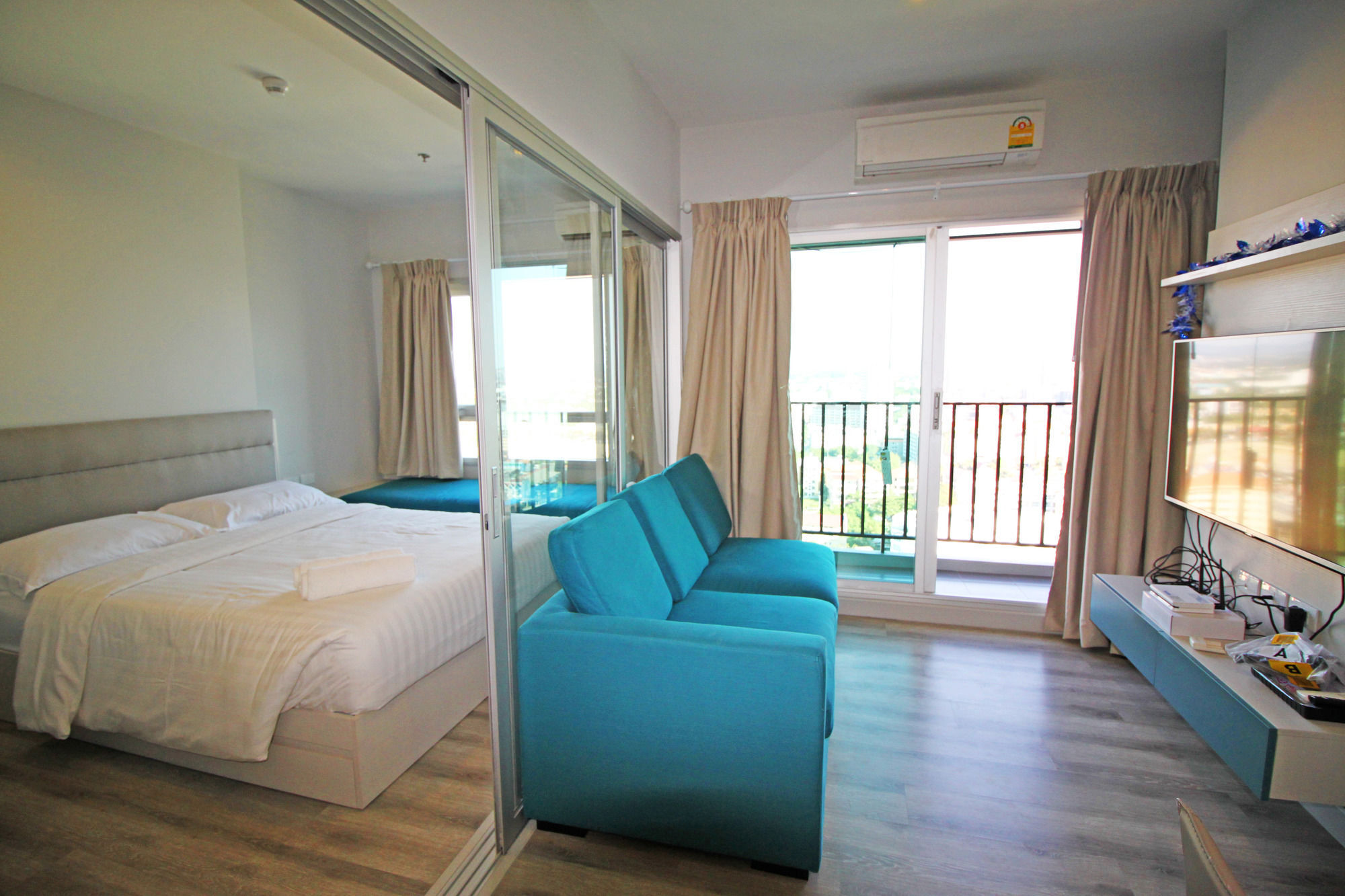 Centric Sea By Pattaya Holiday Bang Lamung Extérieur photo