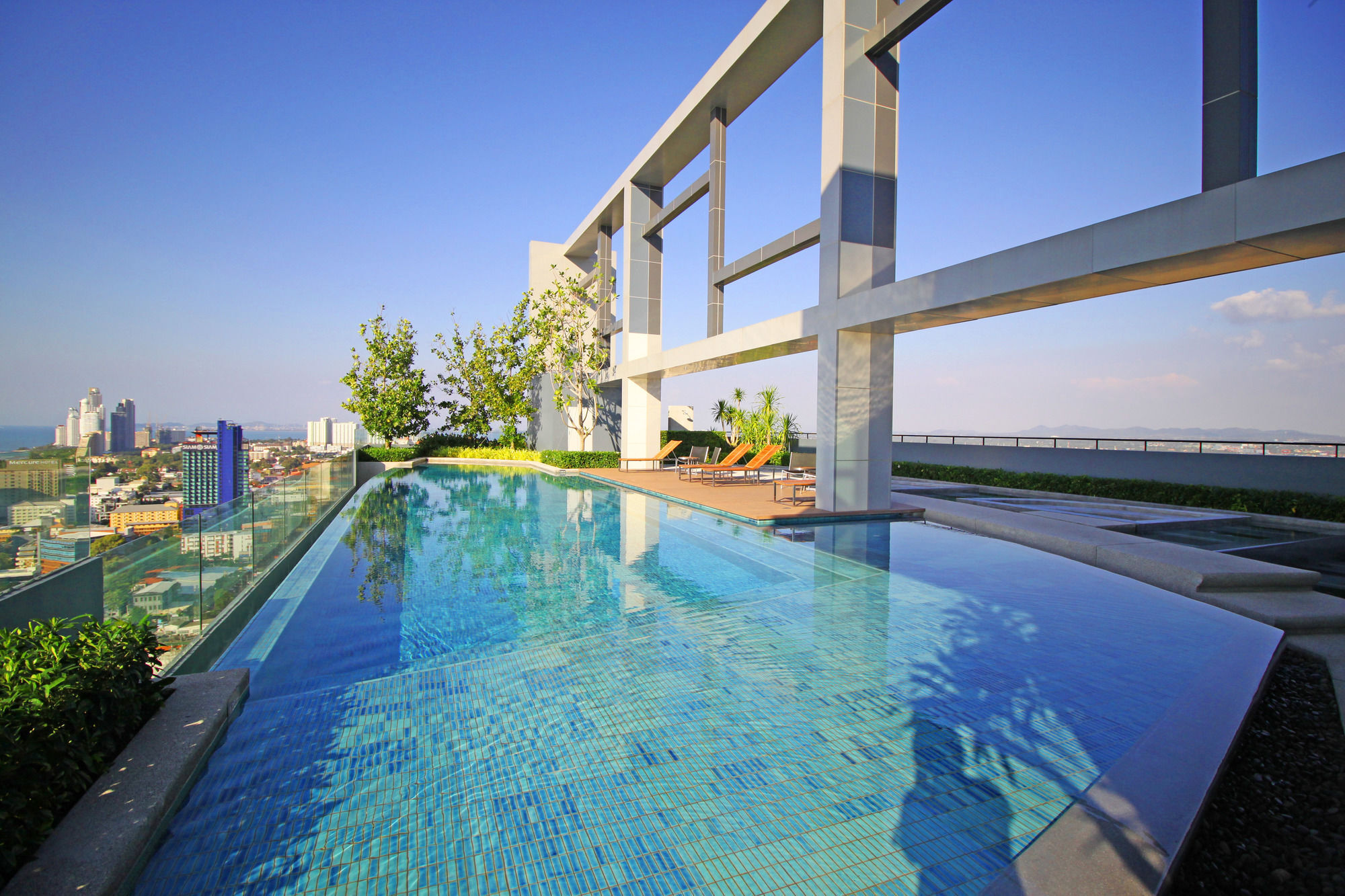 Centric Sea By Pattaya Holiday Bang Lamung Extérieur photo